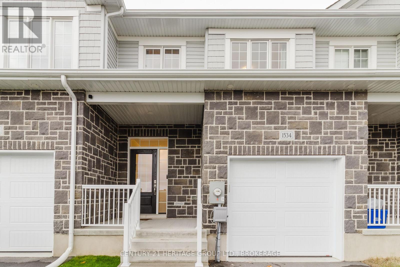 1534 Scarlet Street, Kingston (Kingston East (Incl Barret Crt)), Ontario  K7K 0H6 - Photo 2 - X12481328