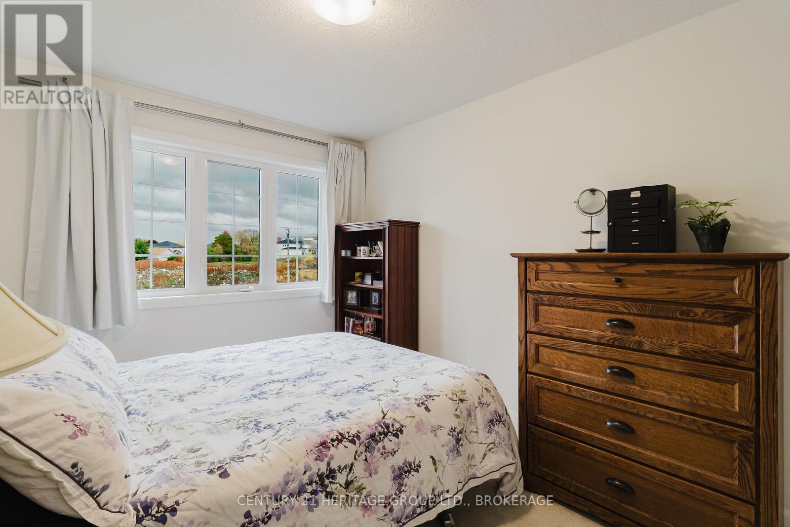 1534 Scarlet Street, Kingston (Kingston East (Incl Barret Crt)), Ontario  K7K 0H6 - Photo 39 - X12481328