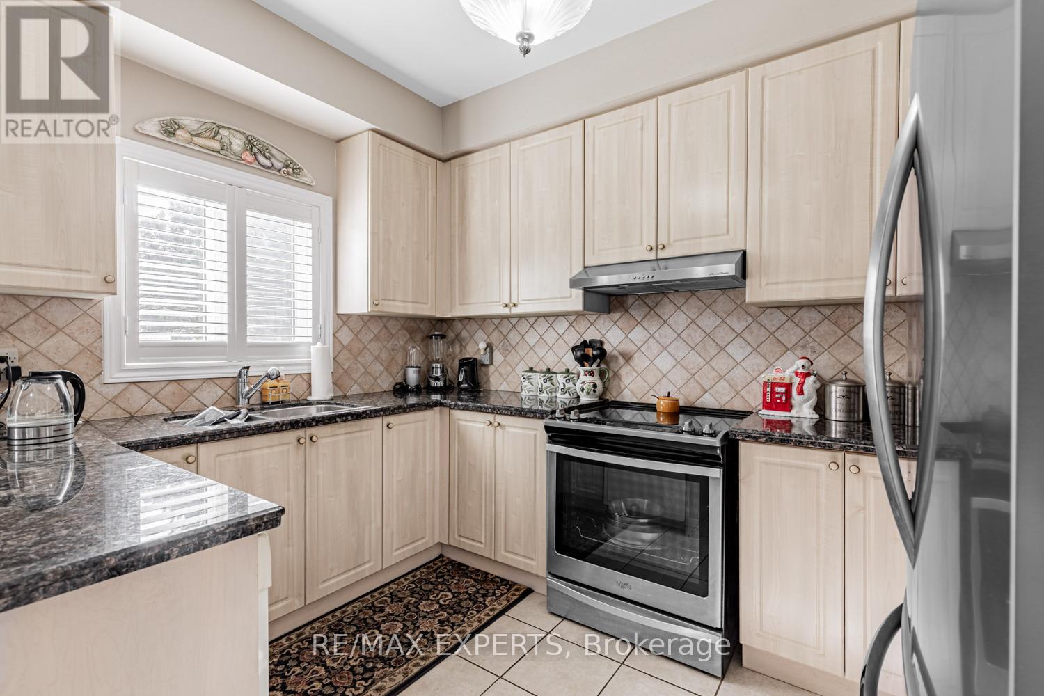 141 Michelle Drive, Vaughan, Ontario  L4L 9E1 - Photo 19 - N12481180