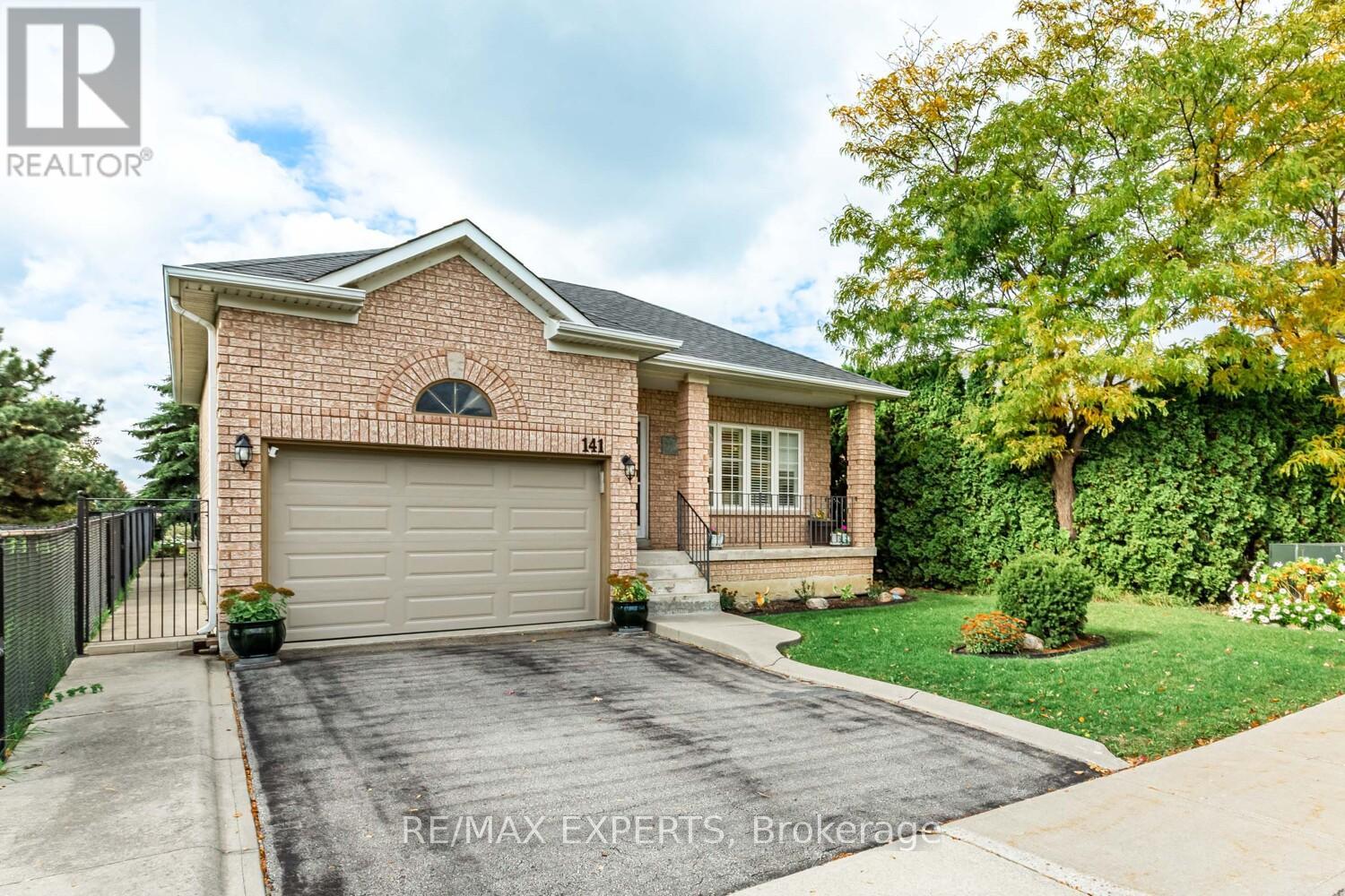 141 Michelle Drive, Vaughan, Ontario  L4L 9E1 - Photo 2 - N12481180