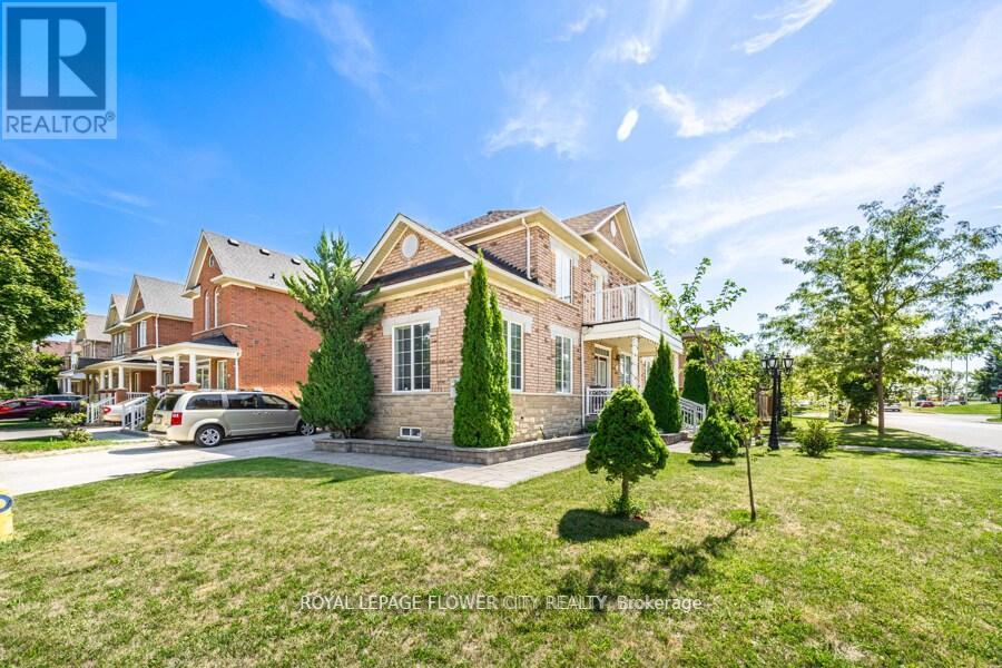 73 Hollywood Hill Circle, Vaughan, Ontario  L4H 2P4 - Photo 3 - N12481186