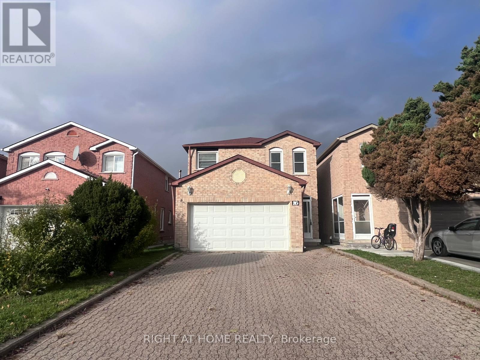 Main Fl - 16 Lavron Court, Markham, Ontario  L3S 2R4 - Photo 2 - N12481240