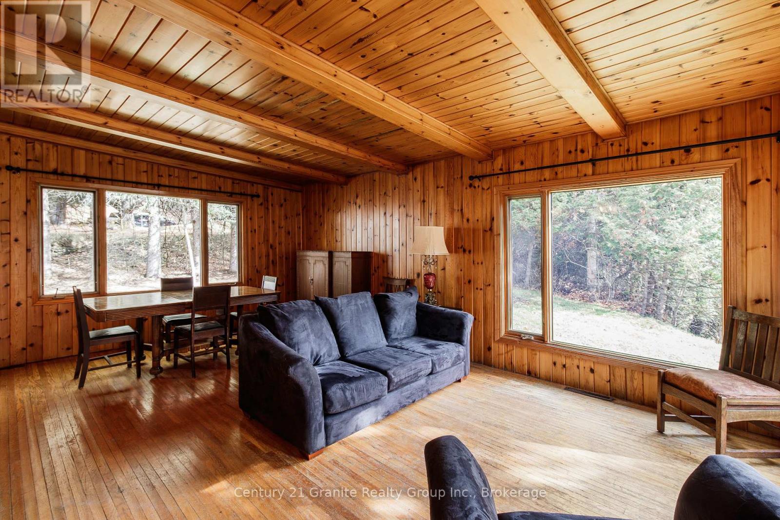 50 Riverside Drive, Dysart Et Al, Ontario  K0M 1S0 - Photo 14 - X12481248