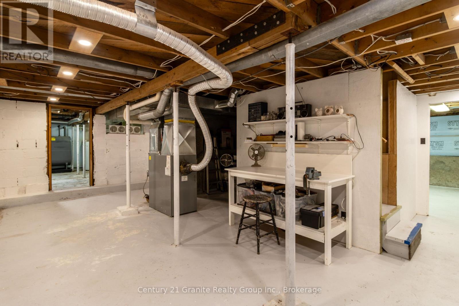 50 Riverside Drive, Dysart Et Al, Ontario  K0M 1S0 - Photo 33 - X12481248