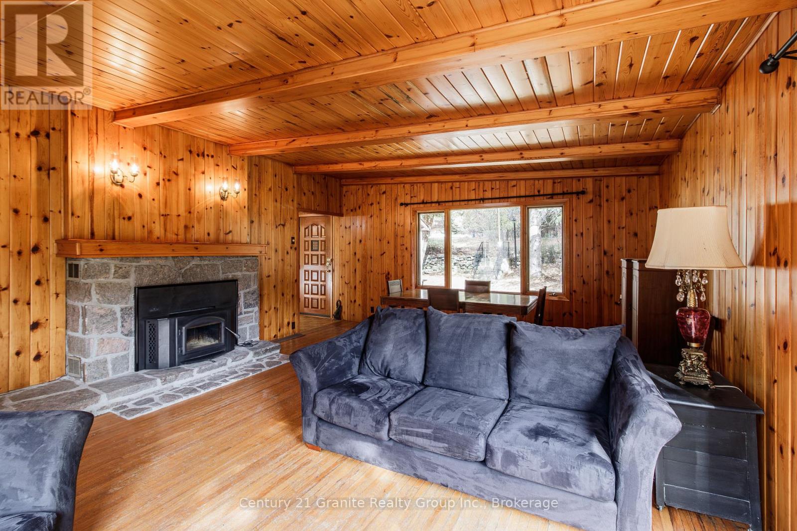 50 Riverside Drive, Dysart Et Al, Ontario  K0M 1S0 - Photo 5 - X12481248