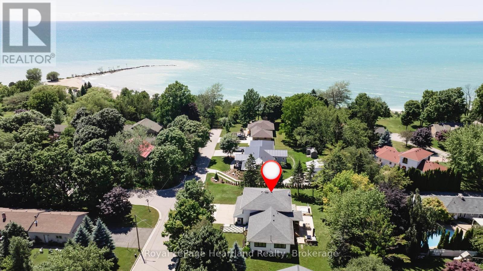 238 Bennett Street W, Goderich, Ontario  N7A 1X9 - Photo 3 - X12481358