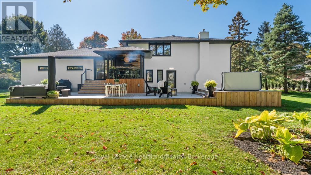 238 Bennett Street W, Goderich, Ontario  N7A 1X9 - Photo 48 - X12481358