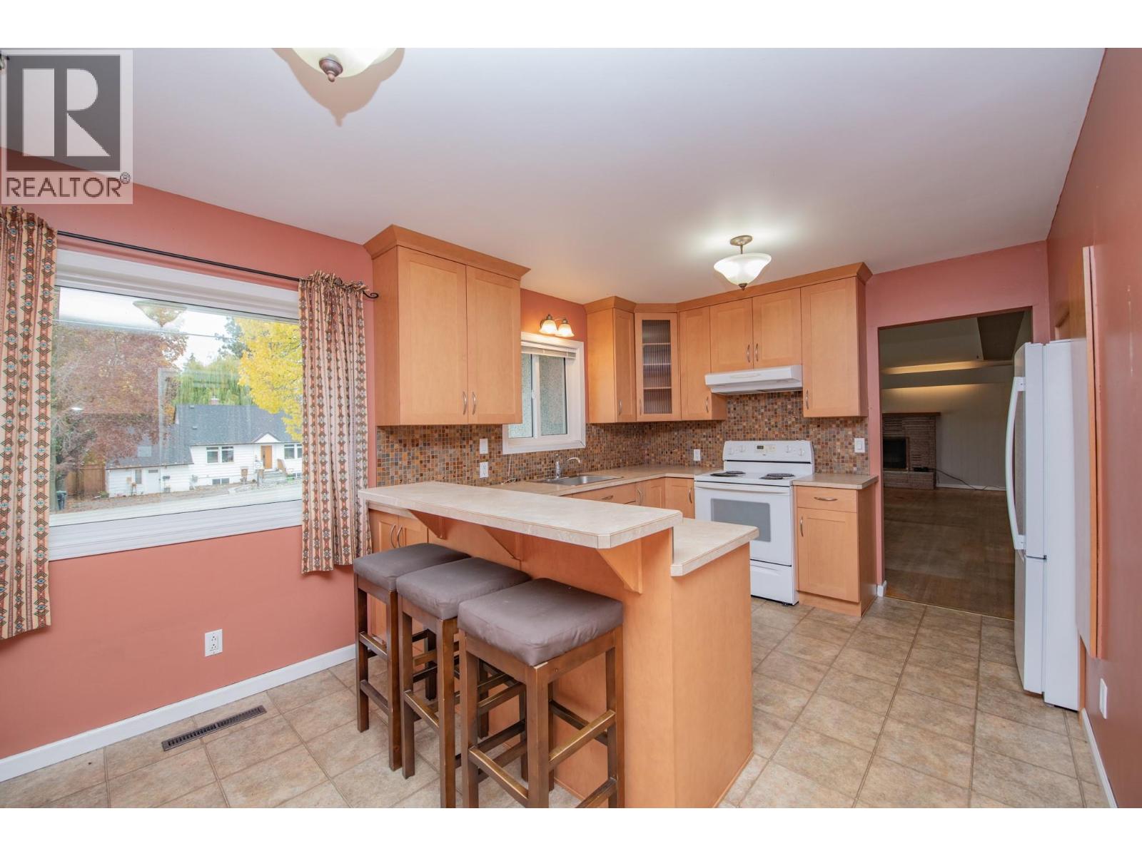 3005 15 Street, Vernon, British Columbia  V1T 3W1 - Photo 9 - 10366726