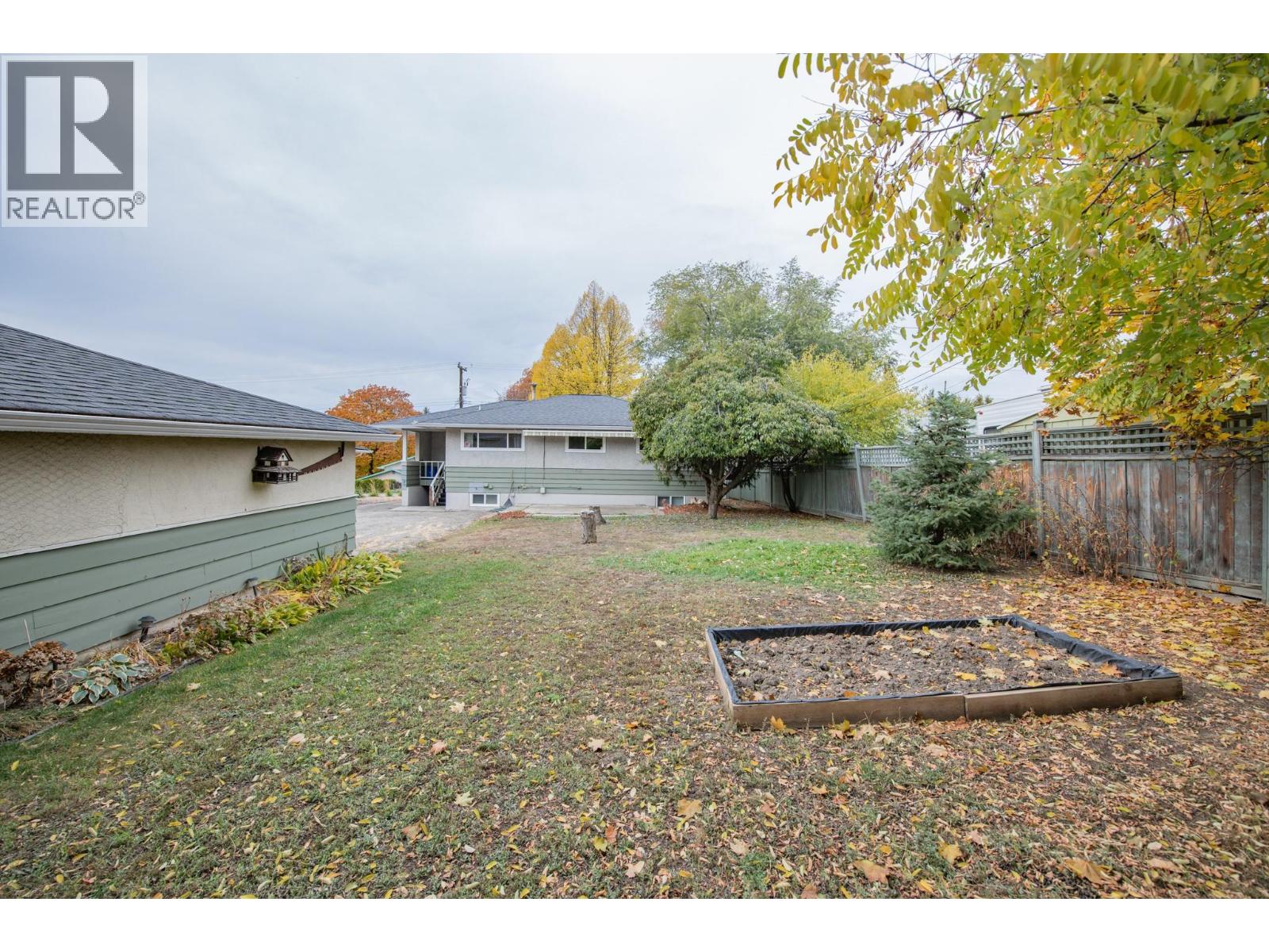 3005 15 Street, Vernon, British Columbia  V1T 3W1 - Photo 4 - 10366726
