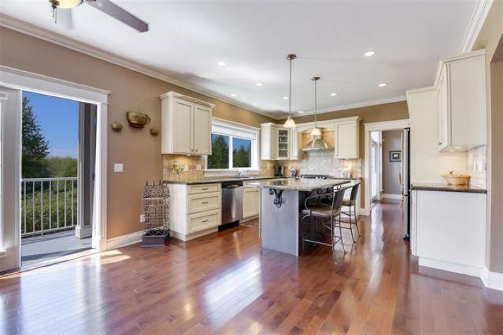 16266 58a Avenue, Surrey, British Columbia  V3S 4Y5 - Photo 9 - R3035229