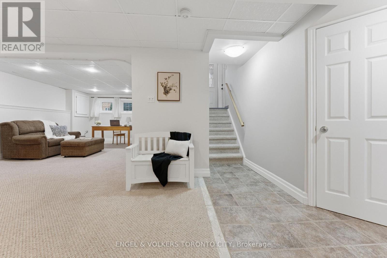 6 Kingsgate Crescent, East Gwillimbury (Mt Albert), Ontario  L0G 1M0 - Photo 22 - N12480796