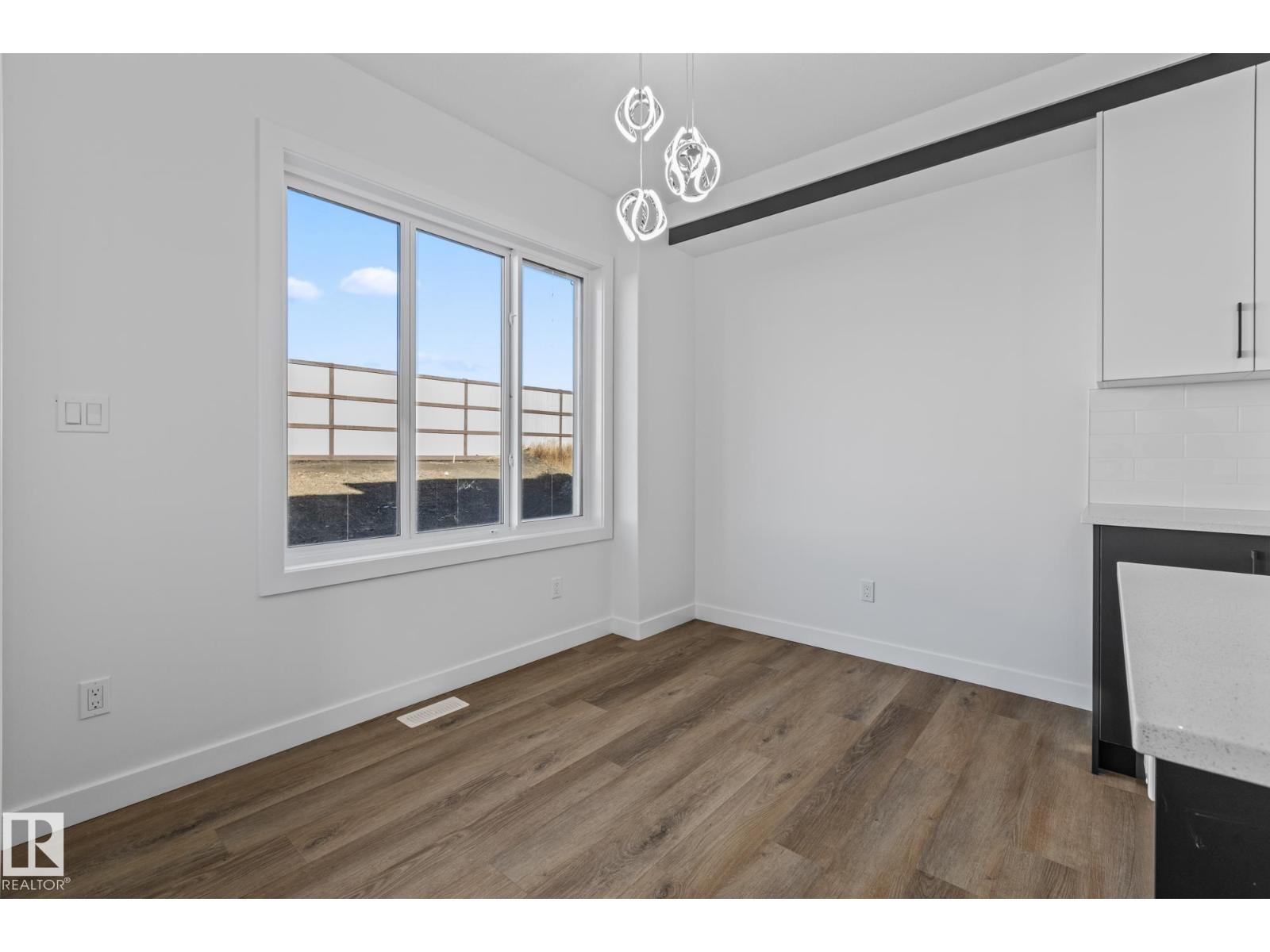 211 Savoy Cr, Sherwood Park, Alberta  T8H 3A8 - Photo 11 - E4463427