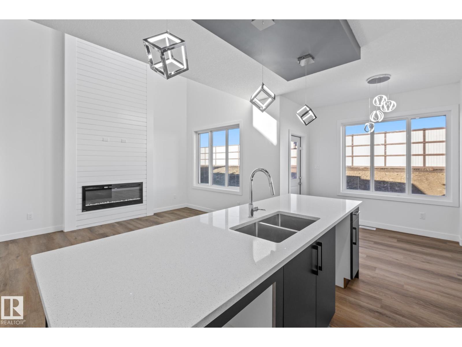 211 Savoy Cr, Sherwood Park, Alberta  T8H 3A8 - Photo 7 - E4463427