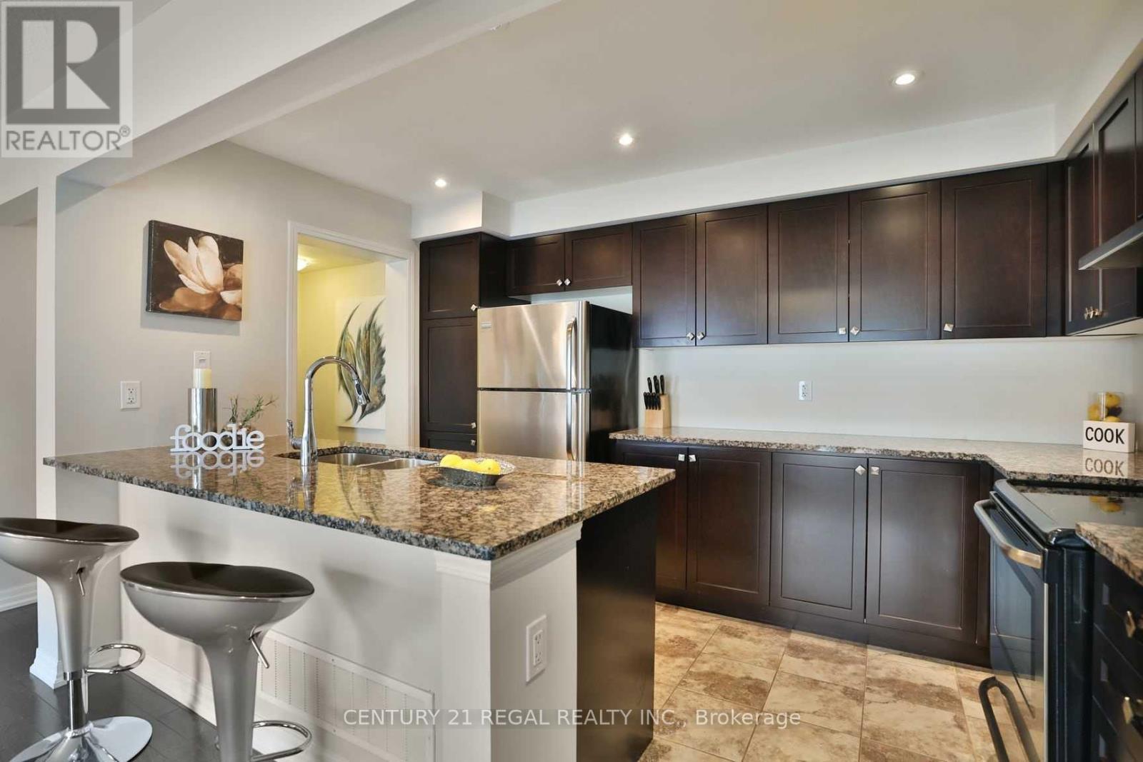 3089 Harbell Gate, Oakville, Ontario  L6M 0Z5 - Photo 10 - W12481107