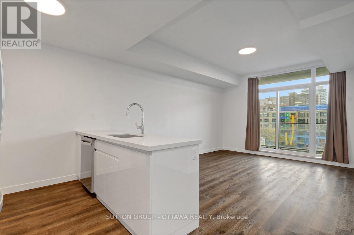 506 - 399 Winston Avenue, Ottawa, Ontario  K2A 1Y8 - Photo 19 - X12481316