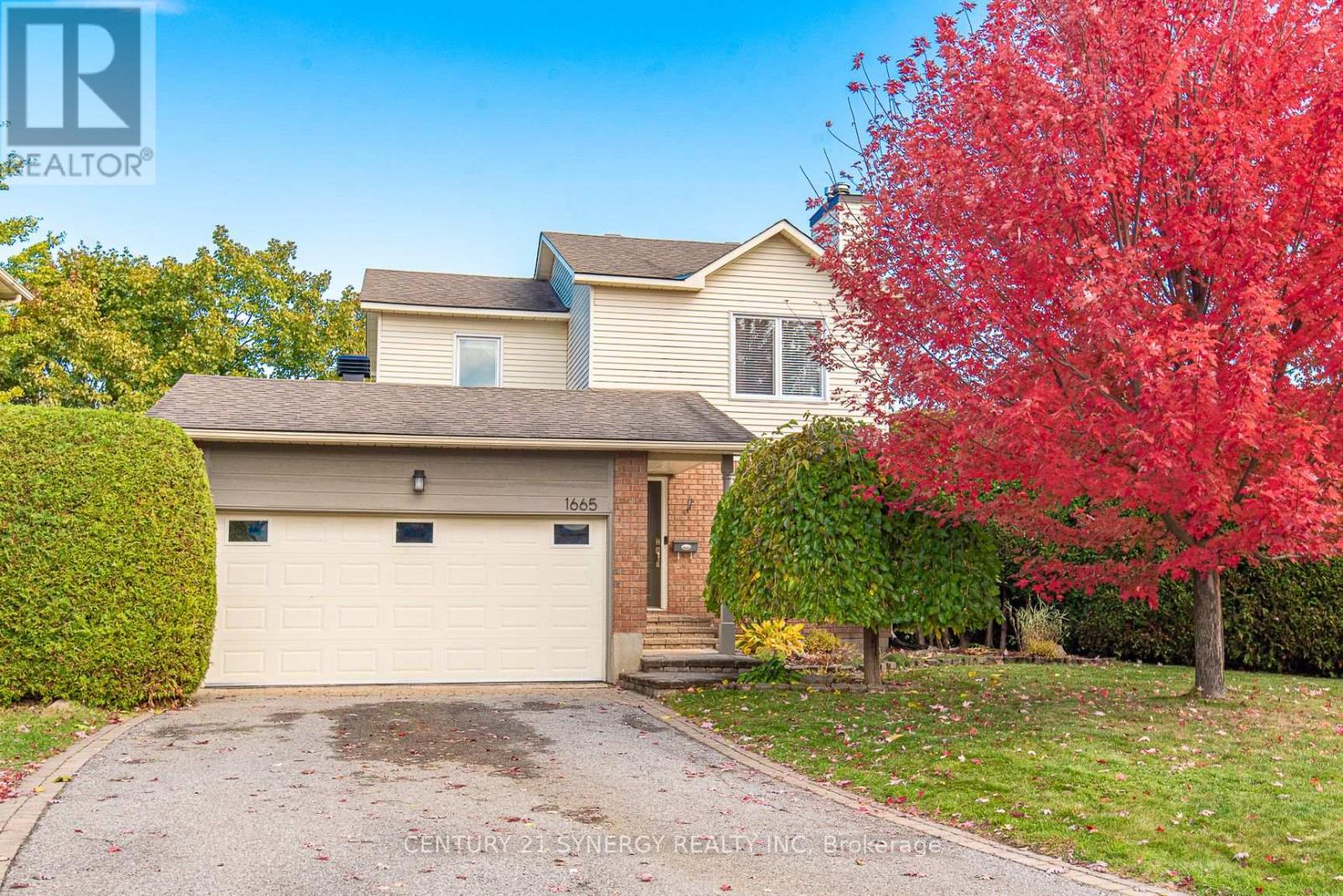 1665 CHAMPNEUF DRIVE, Ottawa, Ontario