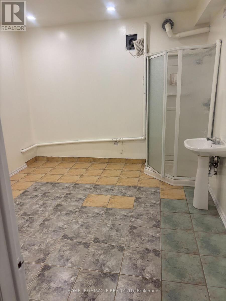 2409 Eglinton Avenue W, Toronto, Ontario  M6N 1S8 - Photo 3 - W12481187