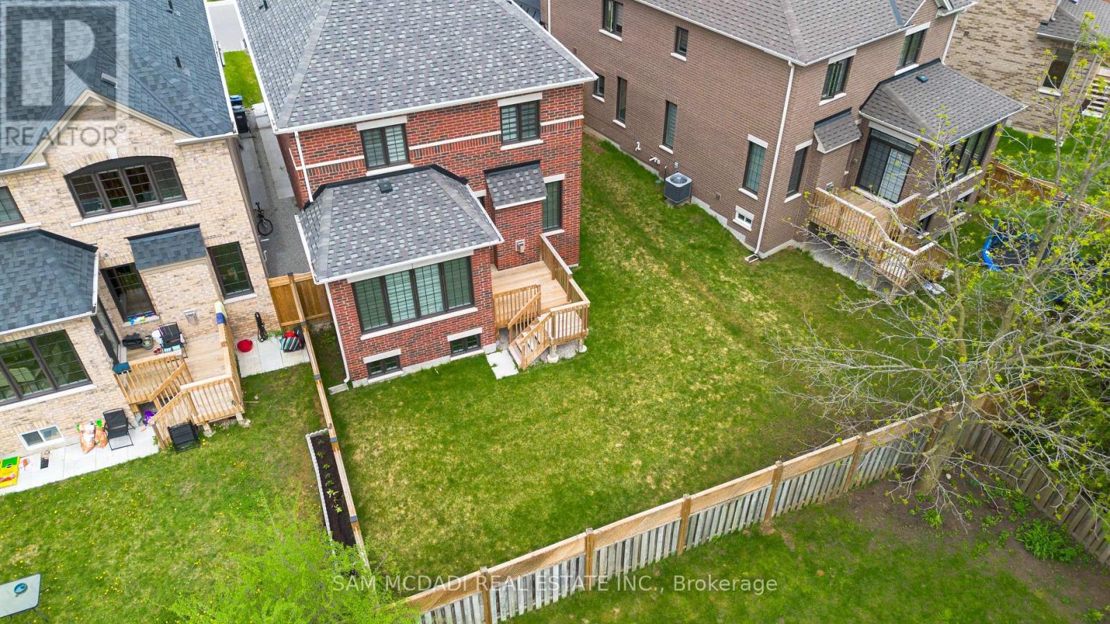 58 Workgreen Park Way, Brampton, Ontario  L6Y 6J7 - Photo 35 - W12481191