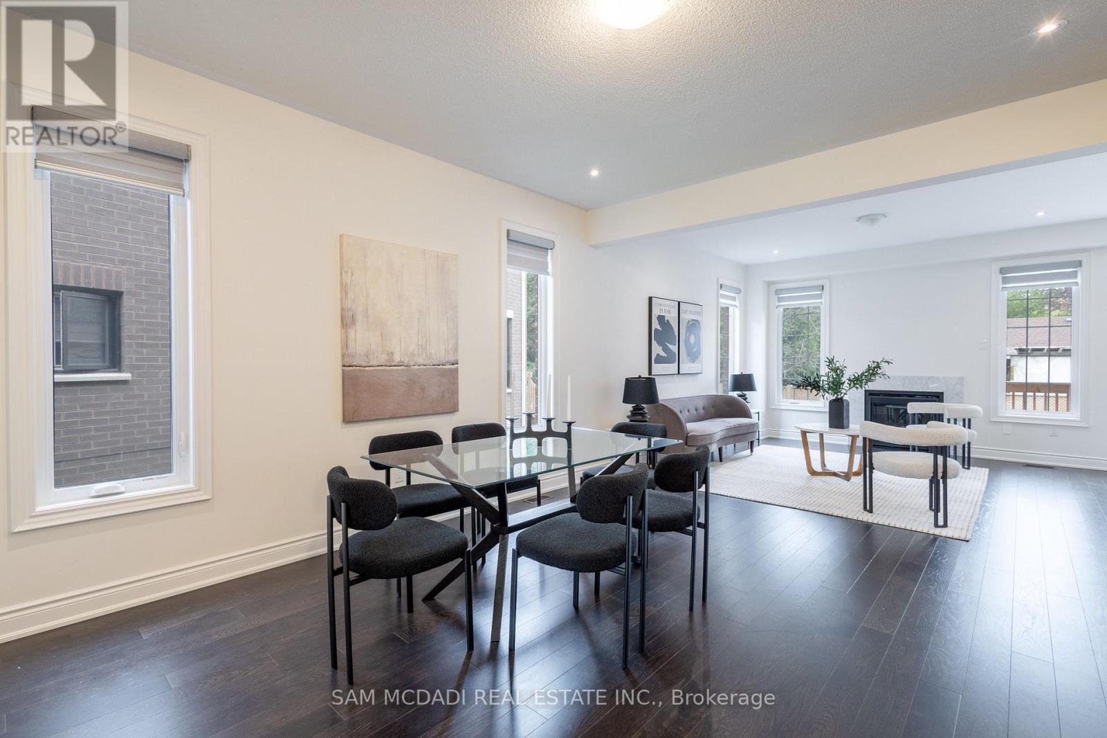 58 Workgreen Park Way, Brampton, Ontario  L6Y 6J7 - Photo 6 - W12481191