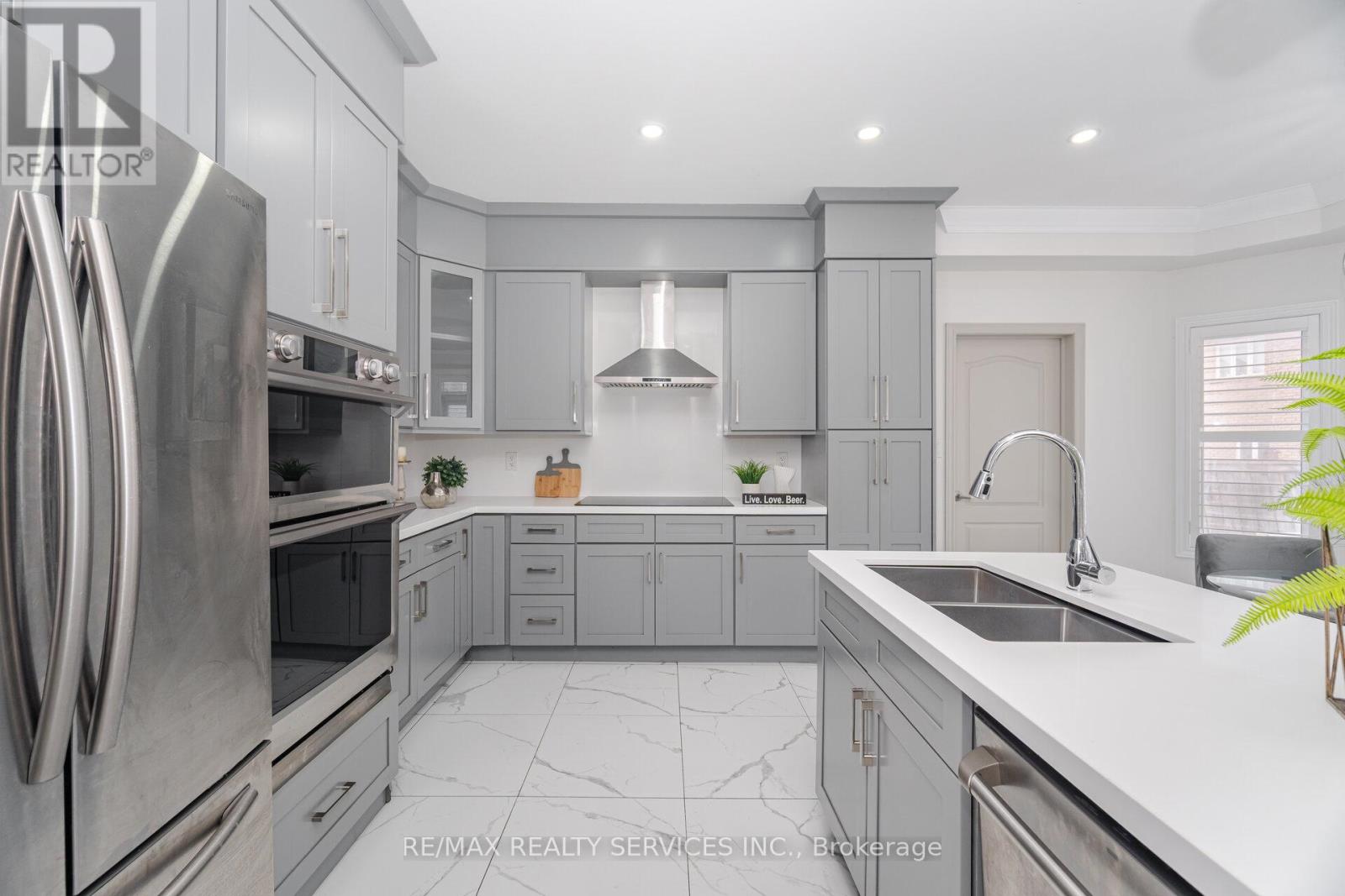 20 Delmonico Road, Brampton, Ontario  L6P 2K5 - Photo 16 - W12481198
