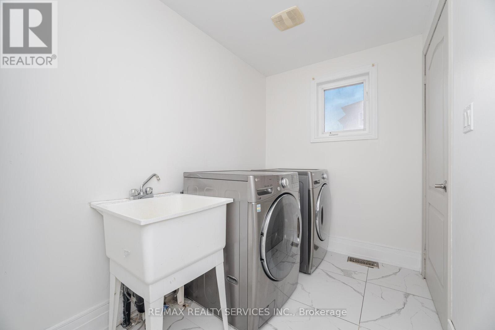 20 Delmonico Road, Brampton, Ontario  L6P 2K5 - Photo 20 - W12481198