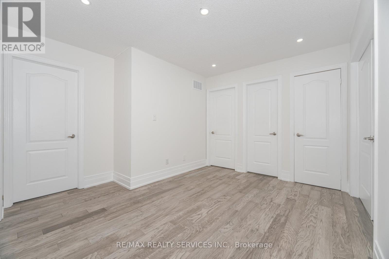 20 Delmonico Road, Brampton, Ontario  L6P 2K5 - Photo 24 - W12481198