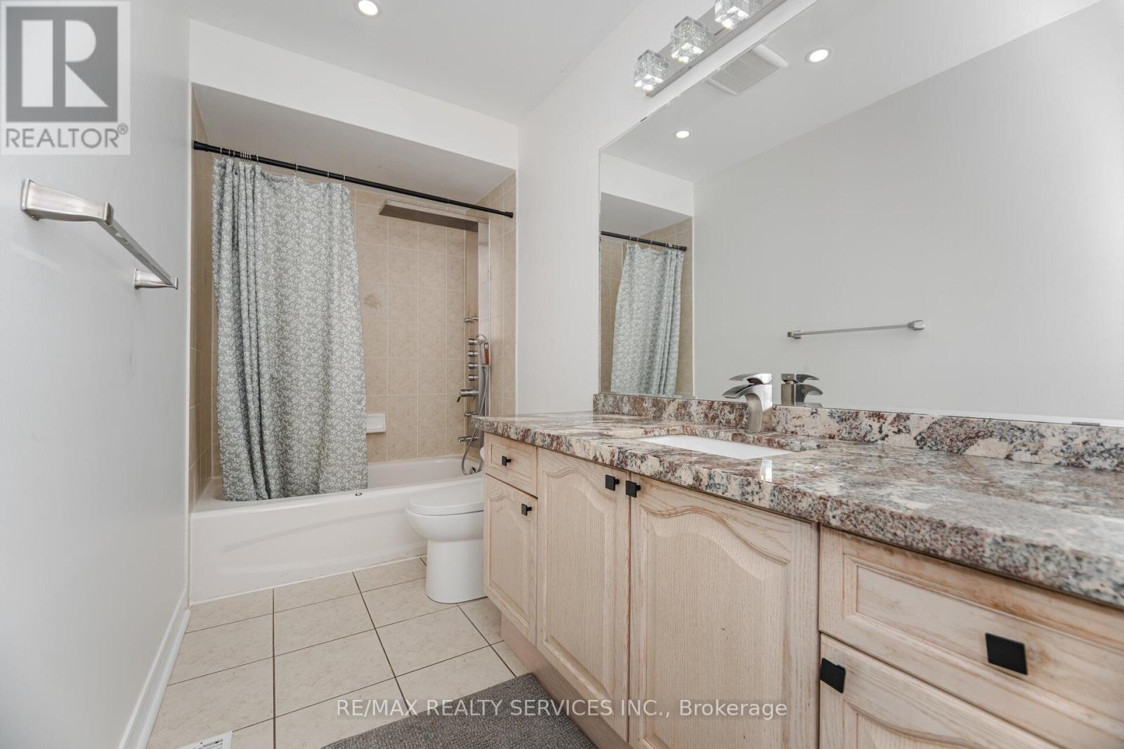 20 Delmonico Road, Brampton, Ontario  L6P 2K5 - Photo 30 - W12481198