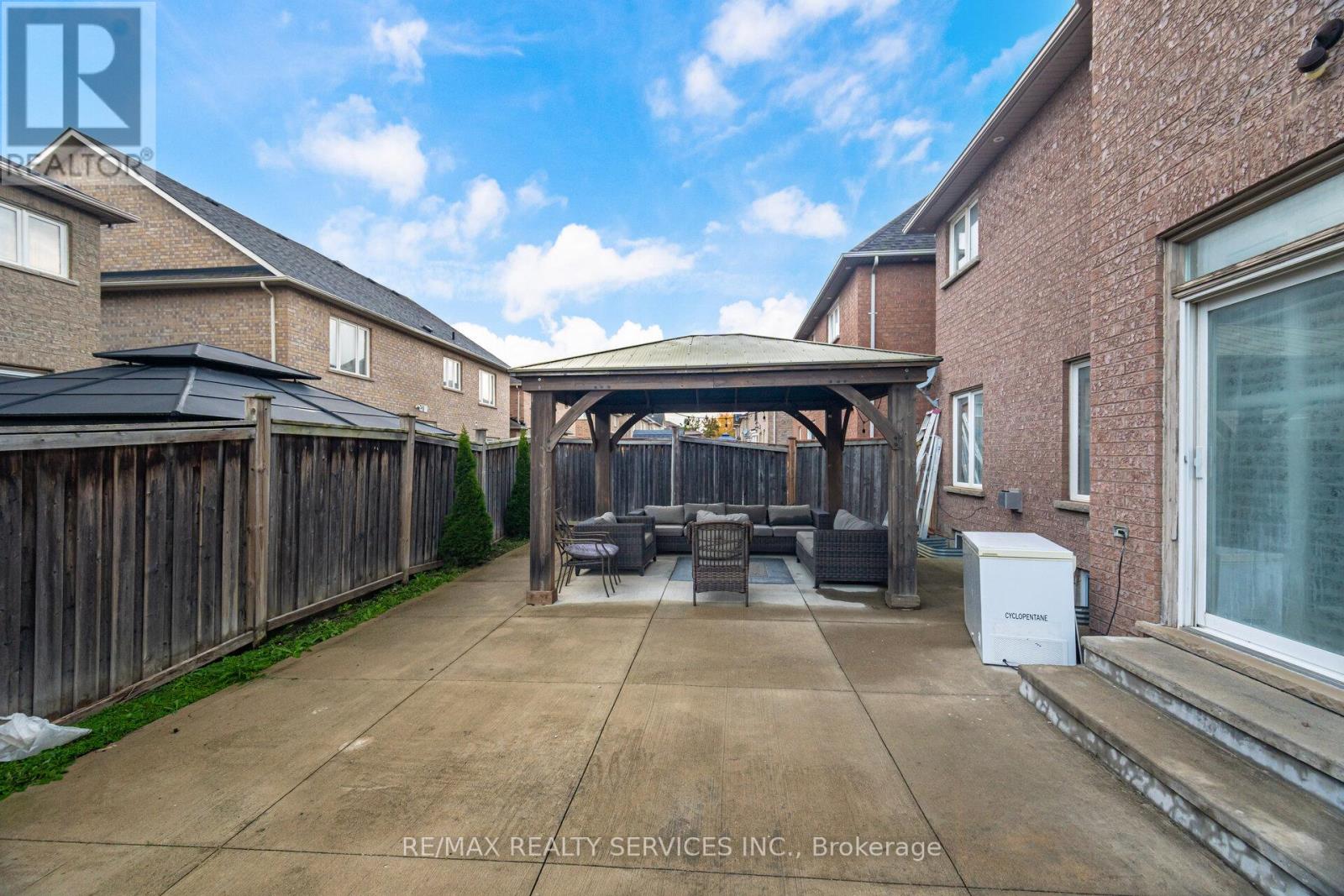 20 Delmonico Road, Brampton, Ontario  L6P 2K5 - Photo 40 - W12481198