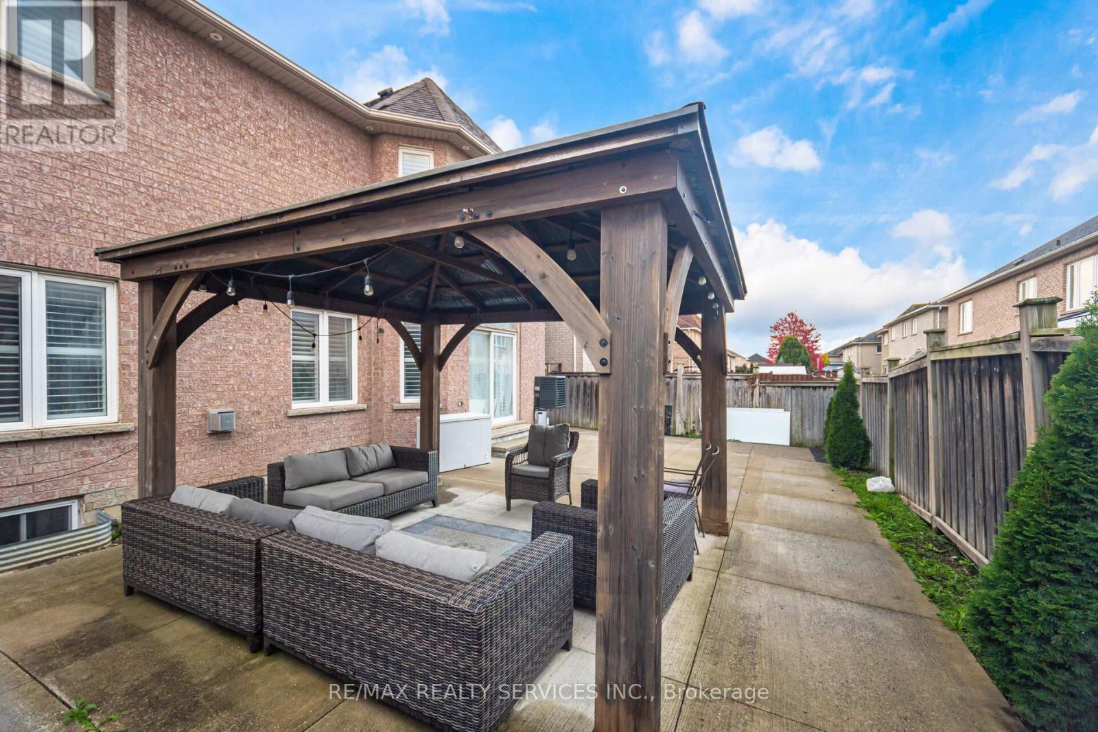 20 Delmonico Road, Brampton, Ontario  L6P 2K5 - Photo 41 - W12481198