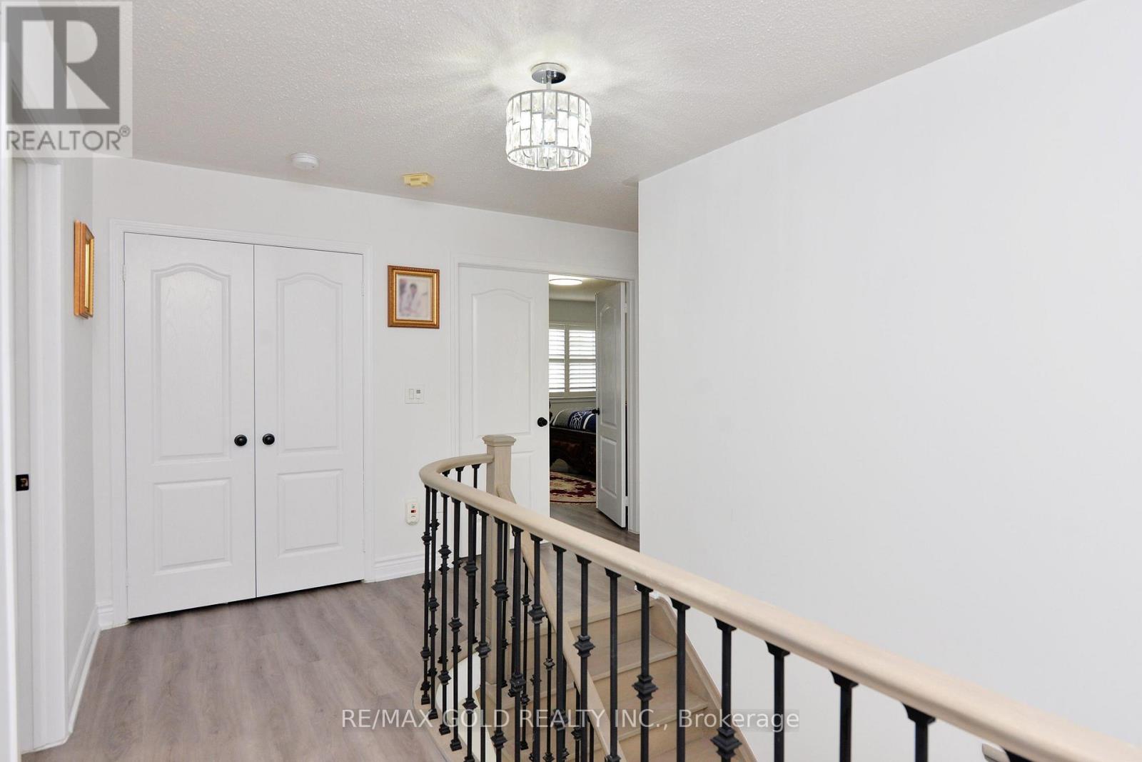 1 Blaketon Court, Brampton, Ontario  L6P 1G4 - Photo 25 - W12481221