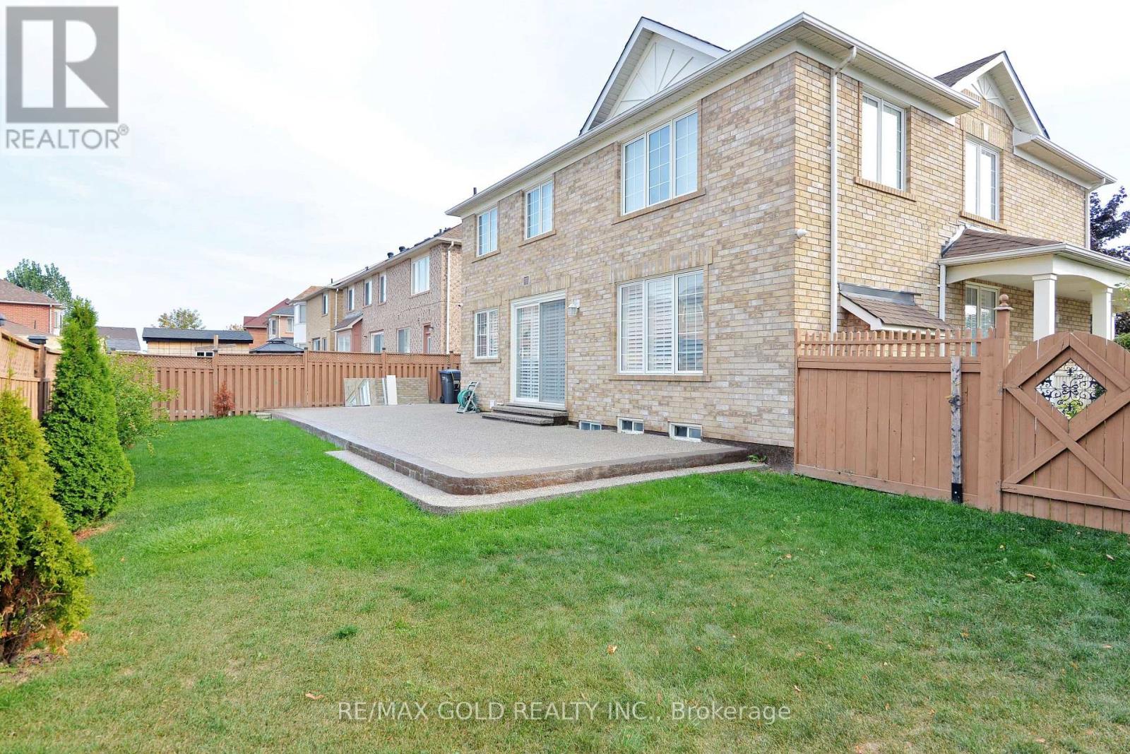 1 Blaketon Court, Brampton, Ontario  L6P 1G4 - Photo 48 - W12481221