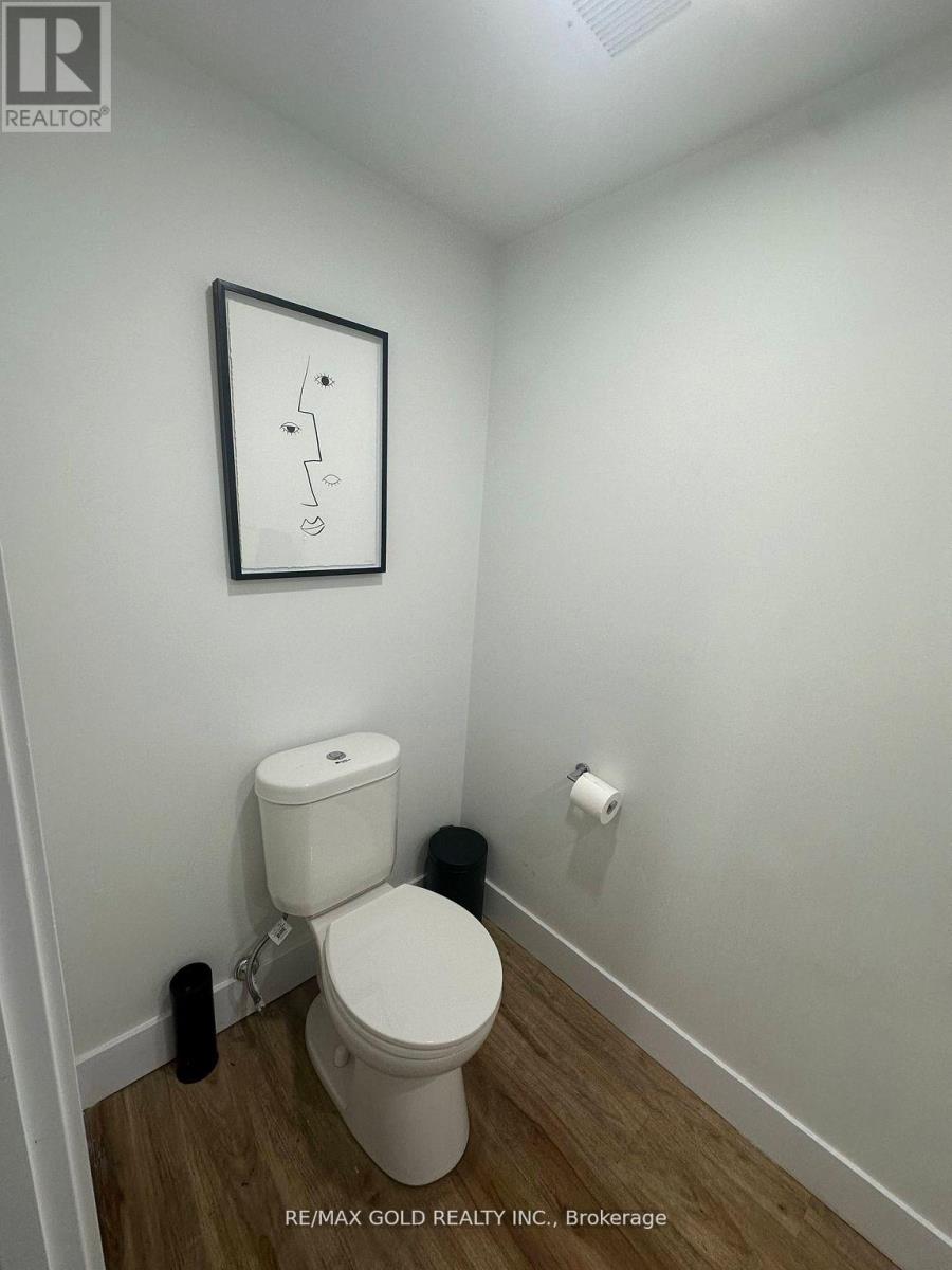 2 - 136 Guelph Street, Halton Hills, Ontario  L7G 4A1 - Photo 12 - W12481231