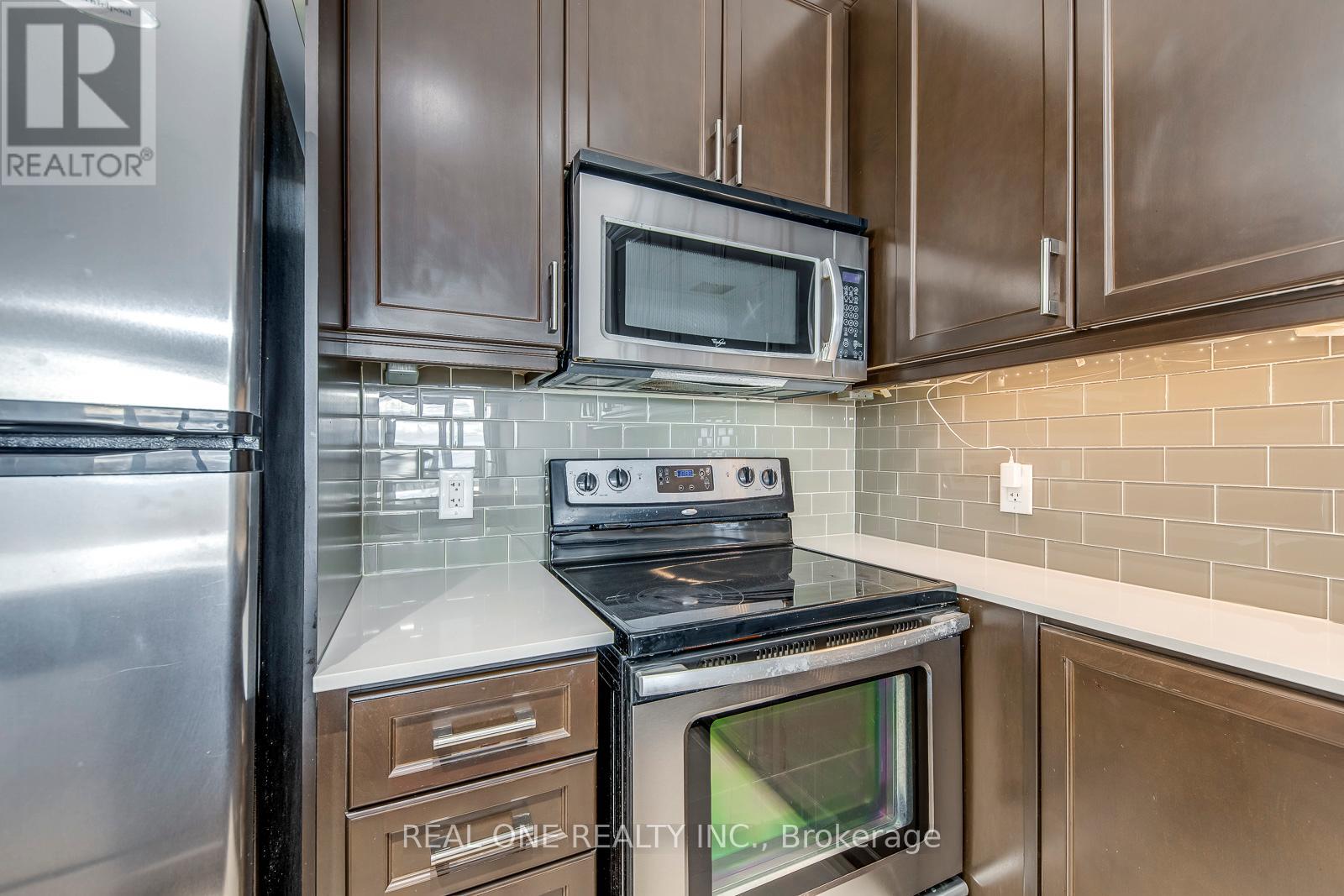 608 - 2470 Prince Michael Drive, Oakville, Ontario  L6H 0G9 - Photo 11 - W12481238