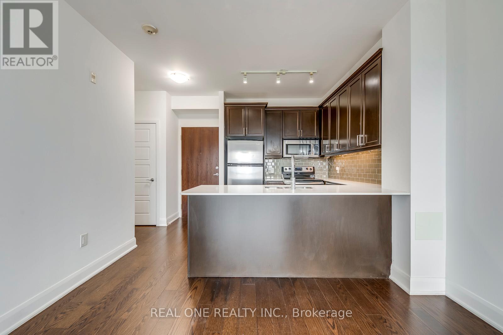 608 - 2470 Prince Michael Drive, Oakville, Ontario  L6H 0G9 - Photo 13 - W12481238