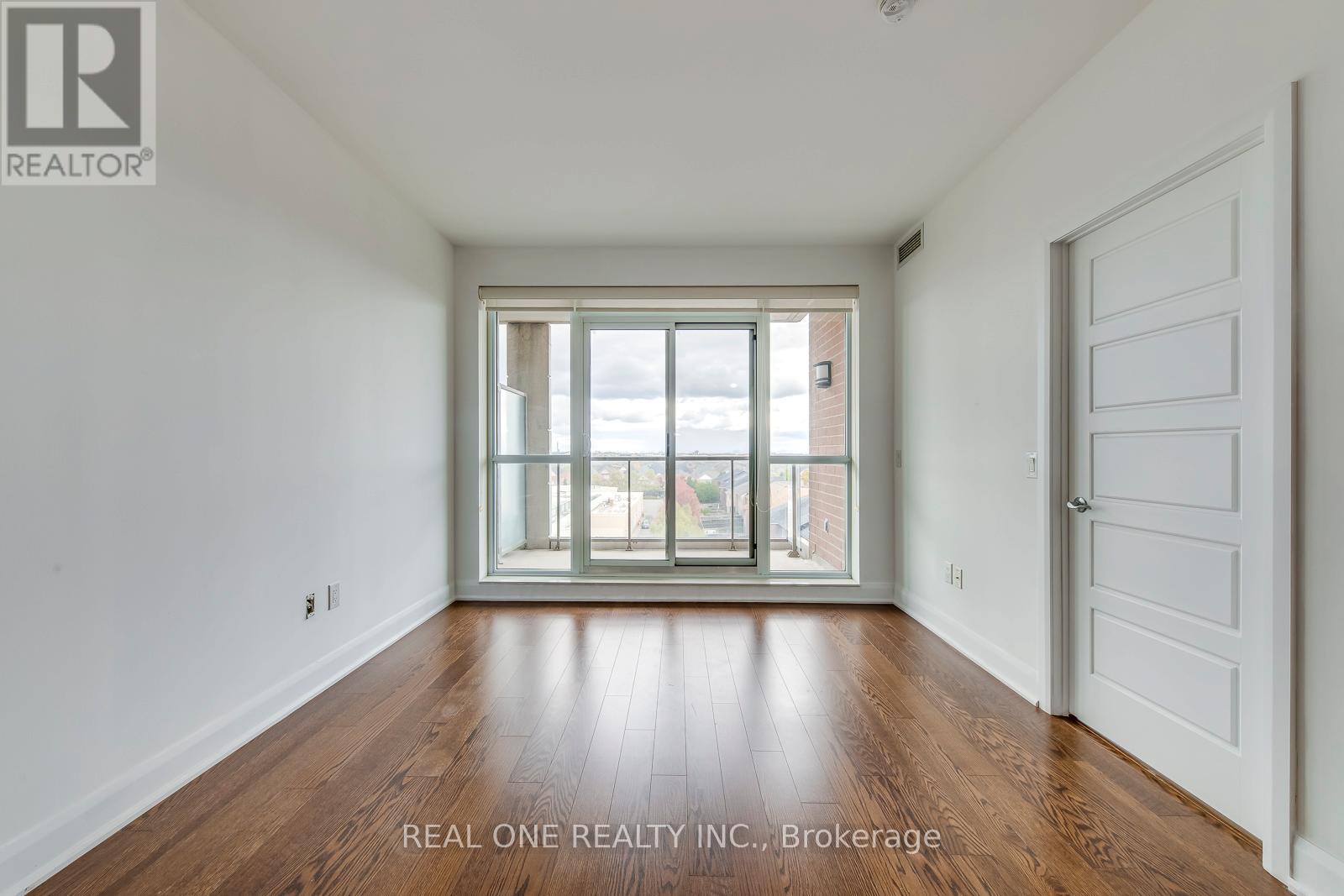 608 - 2470 Prince Michael Drive, Oakville, Ontario  L6H 0G9 - Photo 17 - W12481238