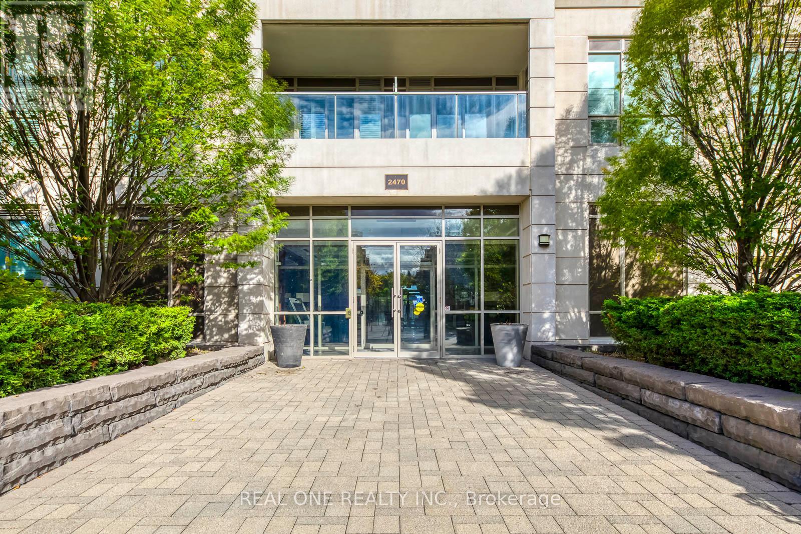 608 - 2470 Prince Michael Drive, Oakville, Ontario  L6H 0G9 - Photo 2 - W12481238