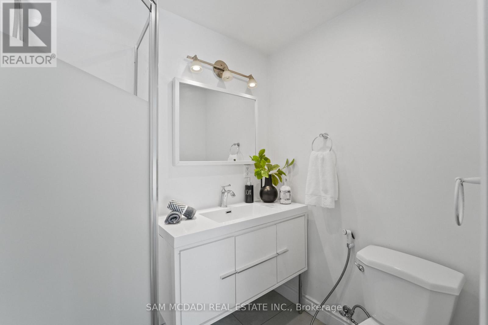 522 Roseheath Drive, Milton, Ontario  L9T 4V6 - Photo 26 - W12481243