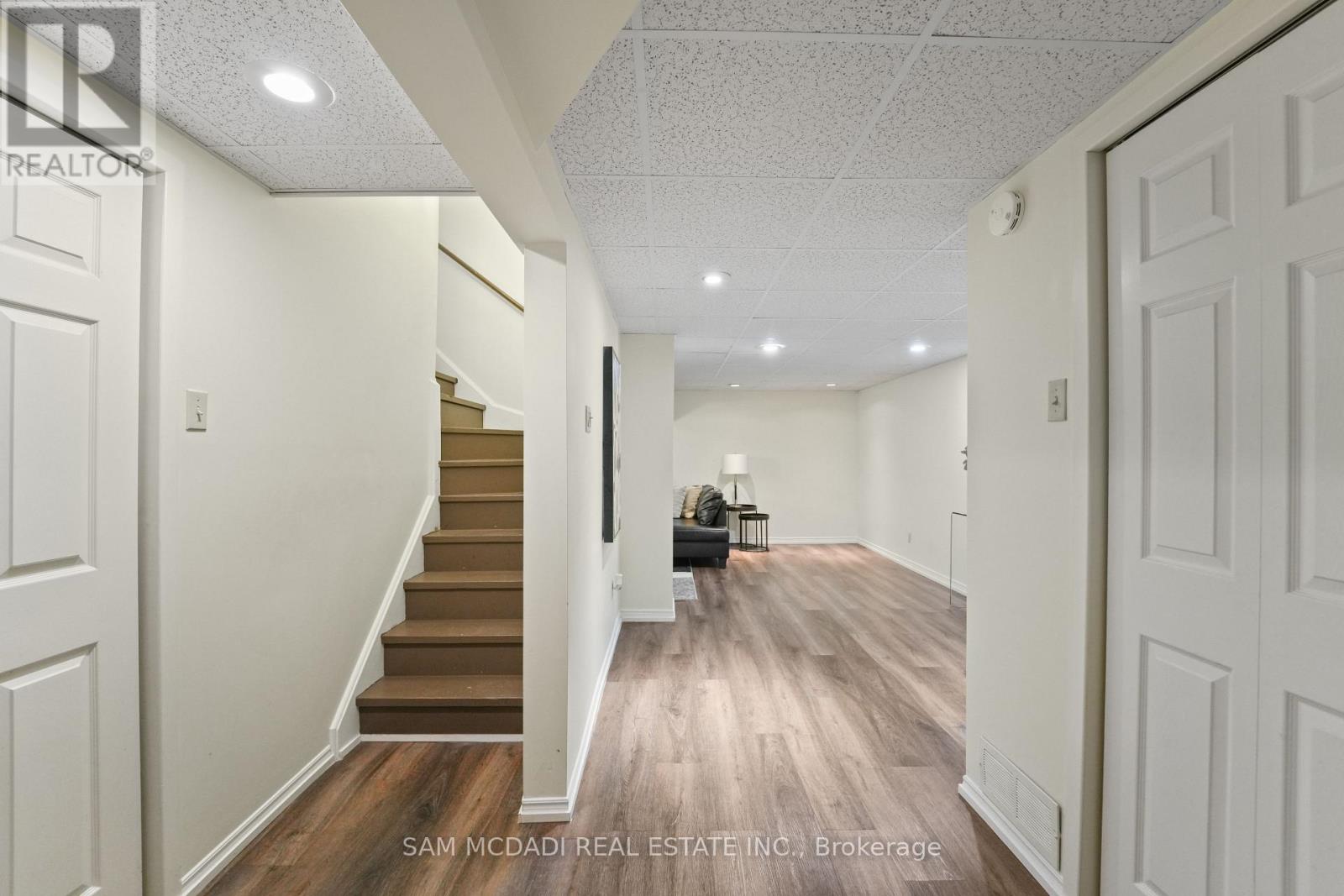 522 Roseheath Drive, Milton, Ontario  L9T 4V6 - Photo 27 - W12481243