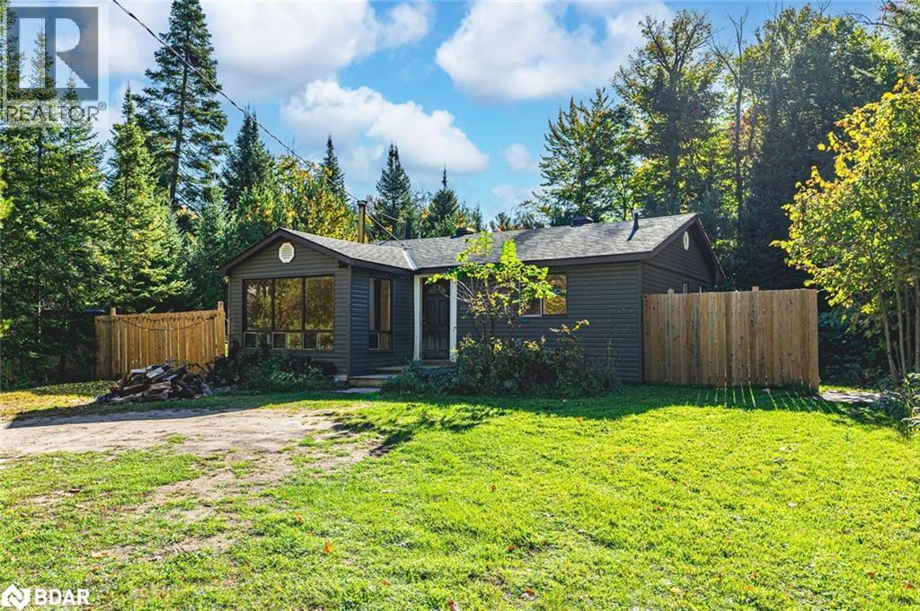 138 MOREAU Parkway, tiny, Ontario