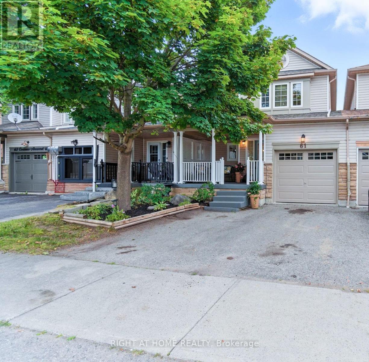 61 CORIANNE AVENUE, Whitby, Ontario