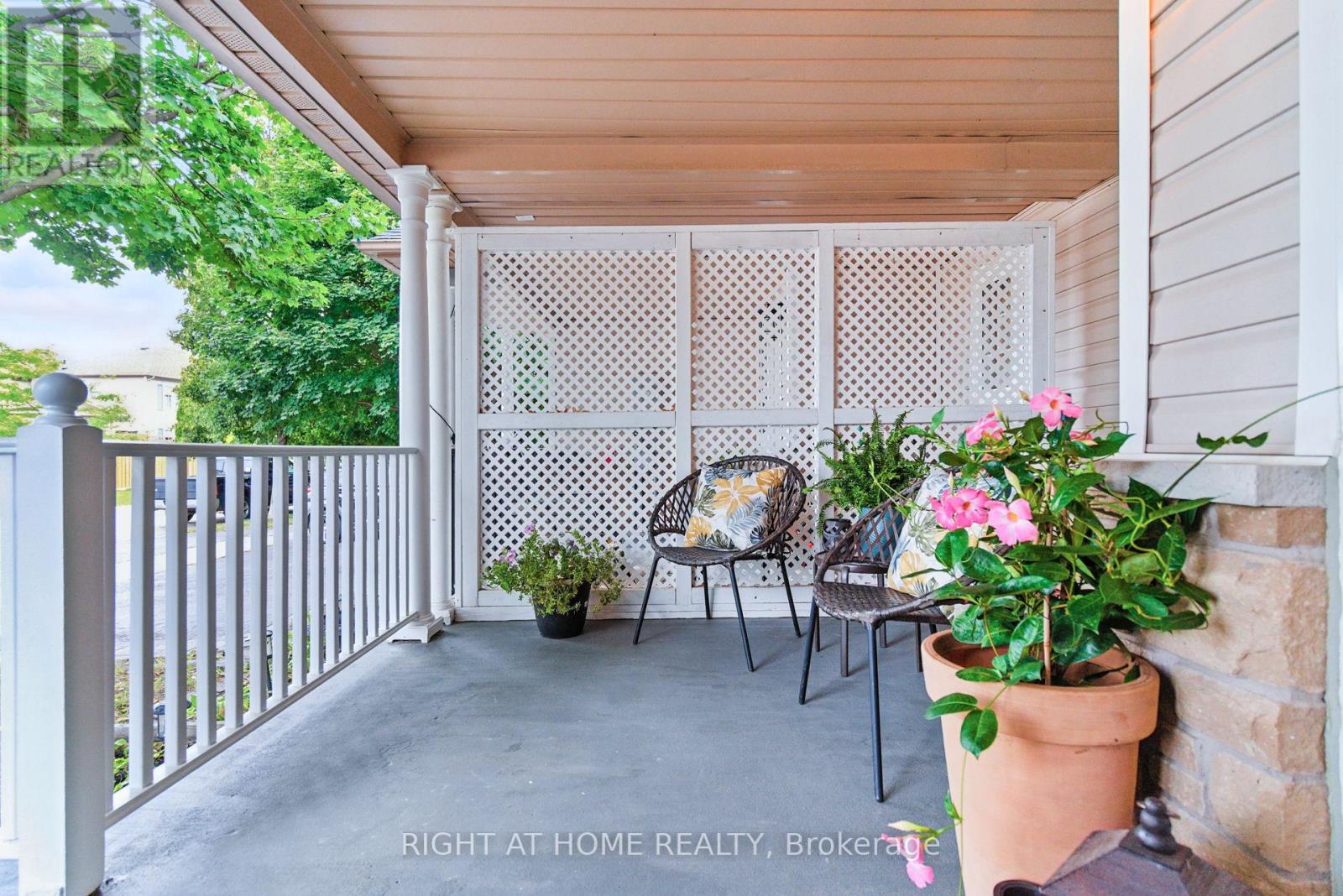 61 Corianne Avenue, Whitby, Ontario  L1M 2J2 - Photo 4 - E12481306