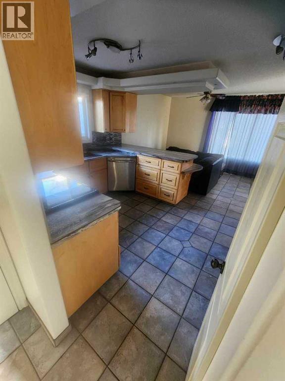 Property at 9551 85 Avenue image 5