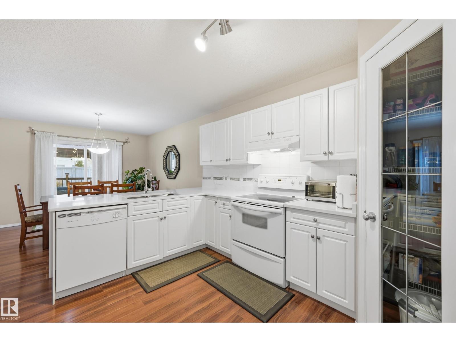 3371 25 Av Nw, Edmonton, Alberta  T6T 1Y4 - Photo 12 - E4463279