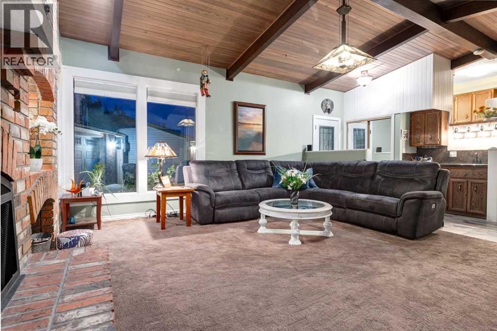 220 Oakridge Place Sw, Calgary, Alberta  T2V 1V2 - Photo 21 - A2261199