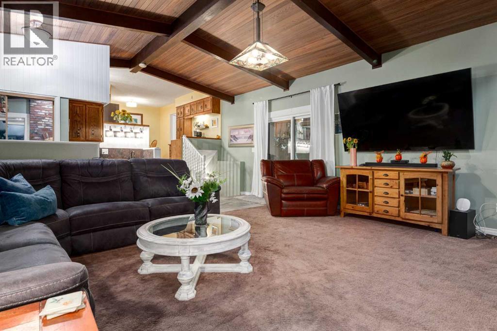 220 Oakridge Place Sw, Calgary, Alberta  T2V 1V2 - Photo 22 - A2261199