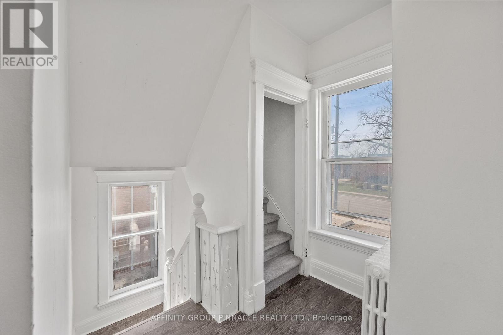 255 Kent Street W, Kawartha Lakes, Ontario  K9V 2Z4 - Photo 13 - X12481283