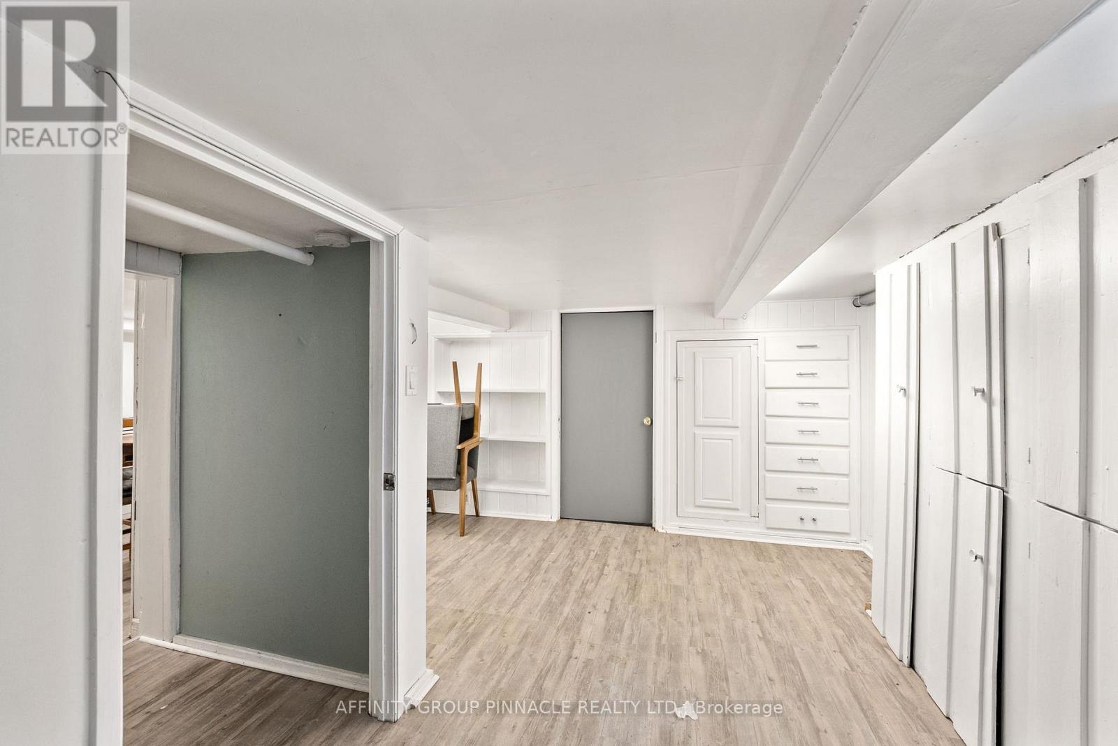 255 Kent Street W, Kawartha Lakes, Ontario  K9V 2Z4 - Photo 35 - X12481284