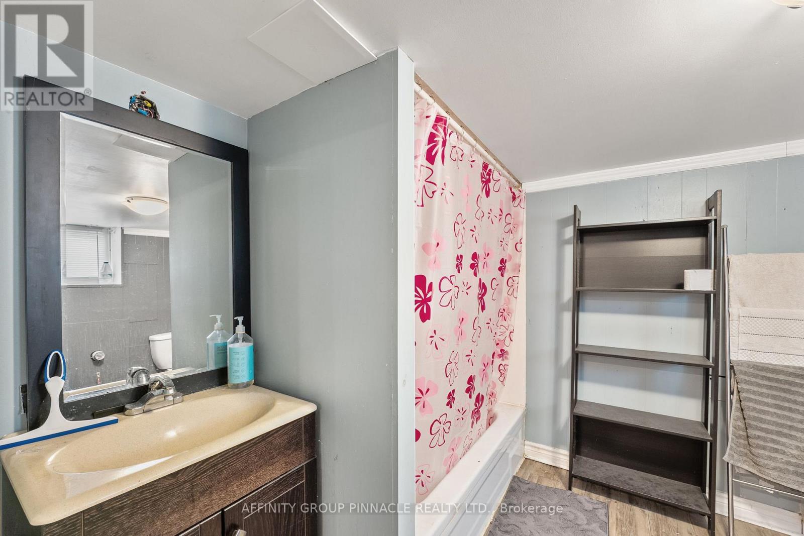 255 Kent Street W, Kawartha Lakes, Ontario  K9V 2Z4 - Photo 36 - X12481284