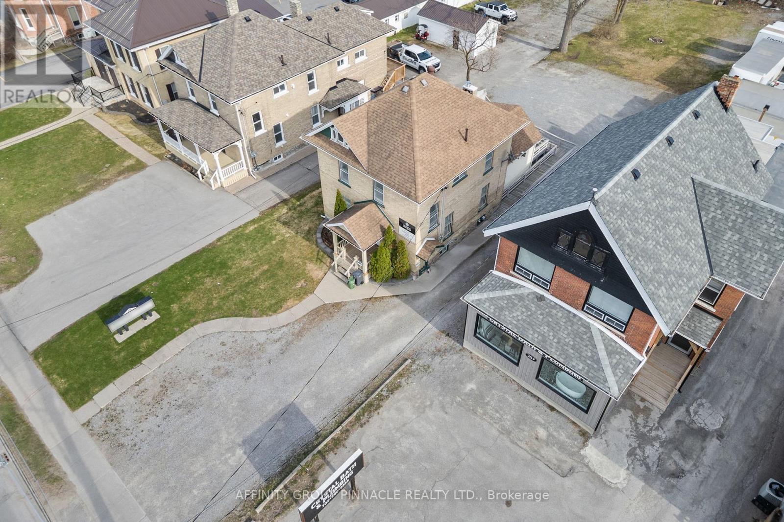 255 Kent Street W, Kawartha Lakes, Ontario  K9V 2Z4 - Photo 43 - X12481284