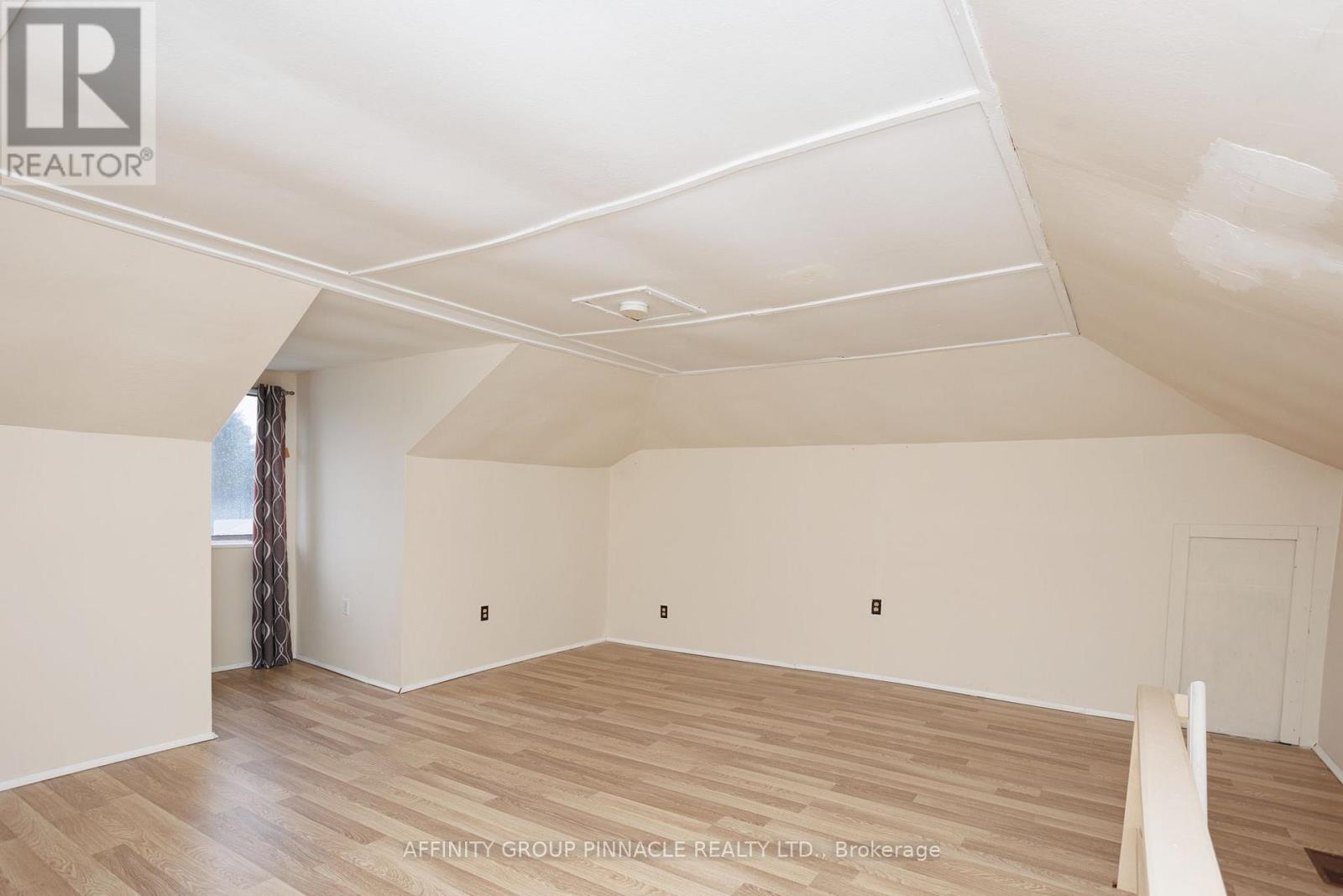 44 St Patrick Street, Kawartha Lakes, Ontario  K9V 1R3 - Photo 40 - X12481333